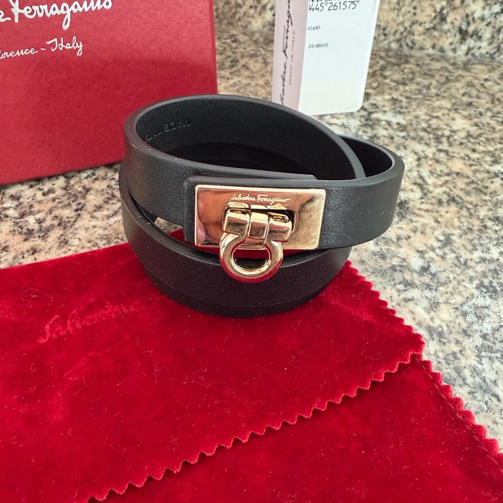 Salvatore Ferragamo Leather Wrap Bracelet - Picture 3 of 9